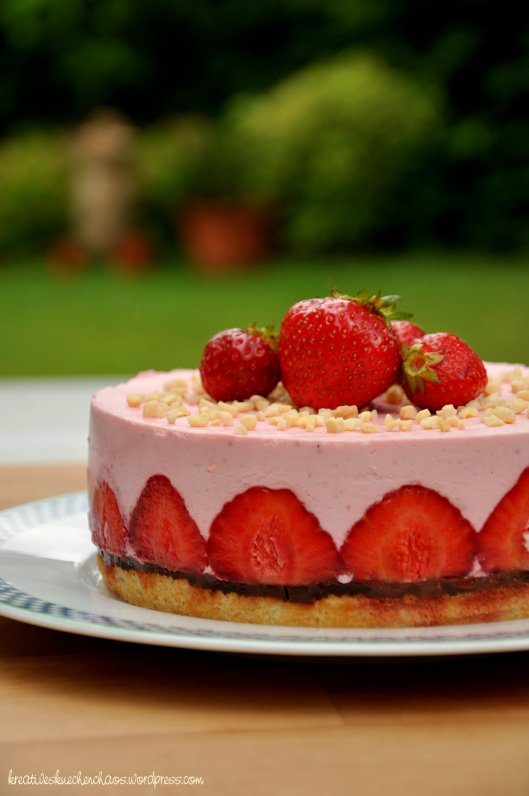 Erdbeer-Quark-Torte // Torta de frutillas con queso quark